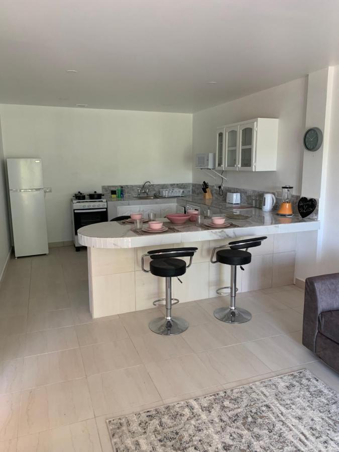 Kay Nou Apartments Грос Айлет Екстериор снимка